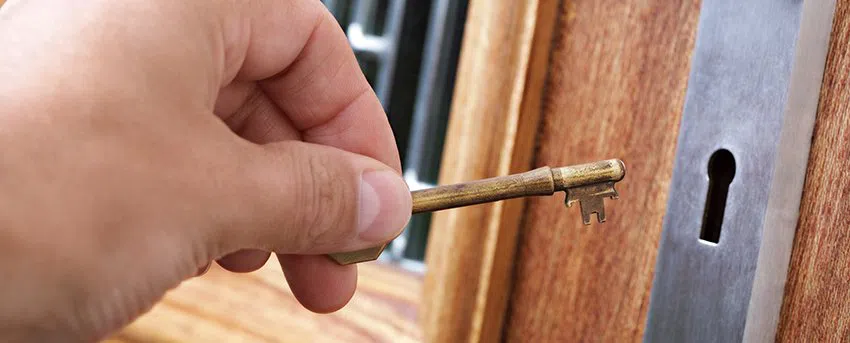 Central Locksmith Store Stuart, FL 772-291-6190 - lockout-service-01